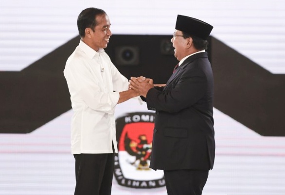 Penutup Debat Keempat, Jokowi dan Prabowo Suarakan Persahabatan