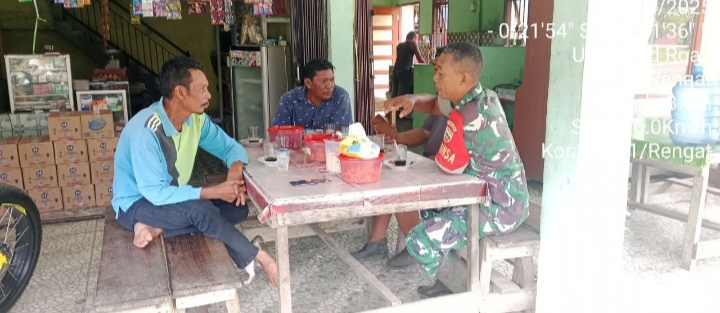 Terus Lakukan Untuk Menjalin Hubungan Baik Babinsa Komsos Dengan Kepala Desa dan Warganya
