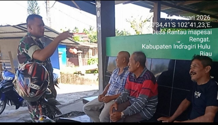 Lebih Dekat Dan Akrab Babinsa Selalu Jalin Hubungan Baik Bersama Warga Desa Binaan
