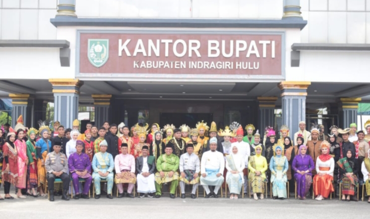 Dandim 0302/Inhu Letkol Arh Bangun Bara KP S.E.,M.I.P Hadiri Upacara Peringatan Hari Santri Dan Hari Sumpah Pemuda Tahun 2025