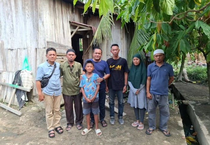 Camat Kota Kisaran Timur Asahan Kunjungi Warga Penyandang Disabilitas