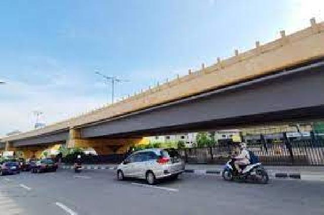 KPK Tutup Jembatan Fly Over MALL SKA di Pekanbaru